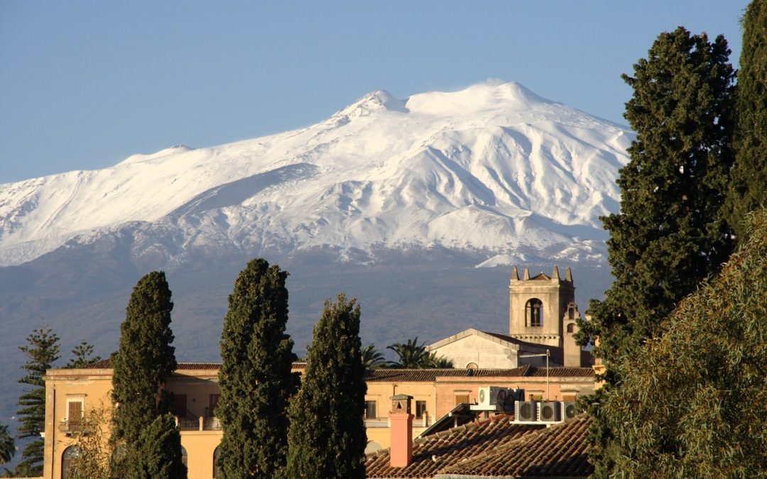 Kitört az Etna, lezárták a repteret