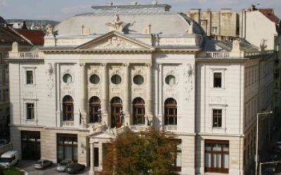 Körforgásban címmel divatszínházi előadást mutatnak be a Hagyományok Házában